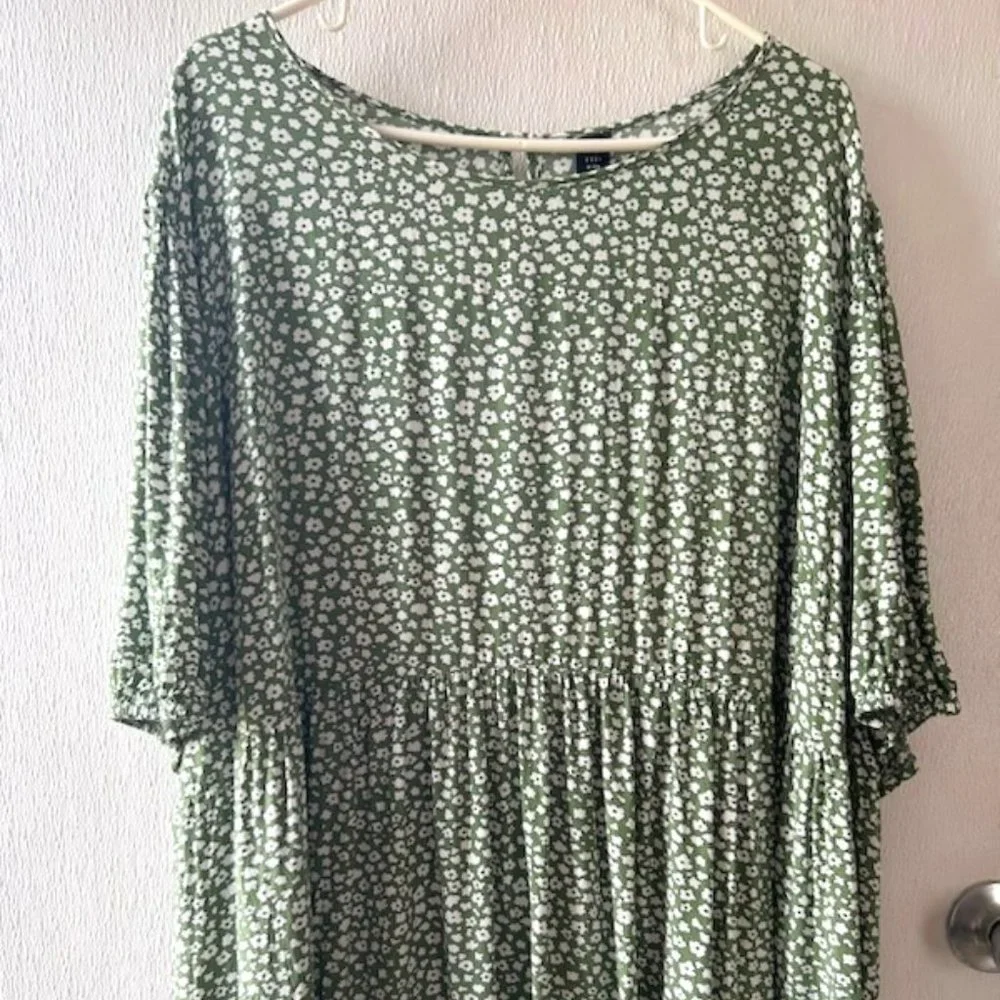 Shein top - Picture 1 of 1